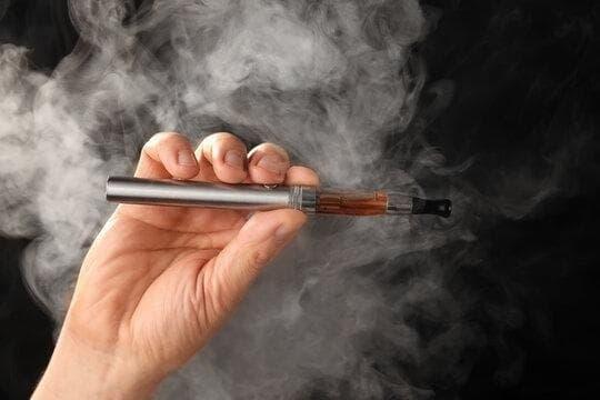 Vodič za e cigarete 2026 savjeti za kupnju sigurnu uporabu i izbor najboljih tekućina