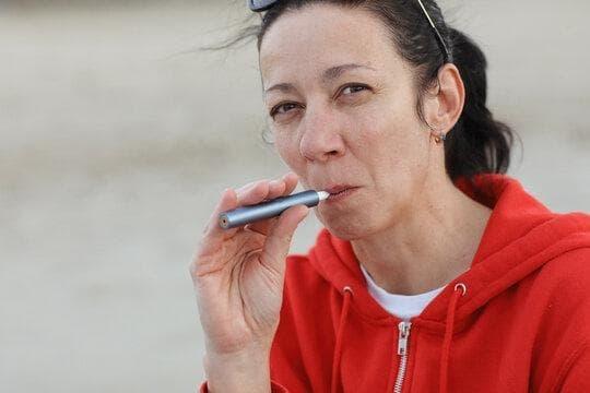 Prodaja elektronskih cigareta - praktičan vodič za trgovce, trendovi 2026 i savjeti za uspjeh