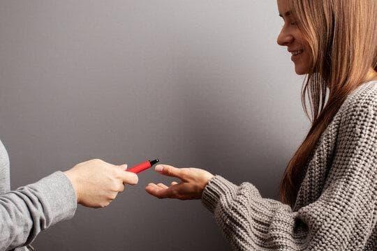 Kako odabrati e tekućine sigurno — vodič o sastojcima, sigurnosti i praktičnim savjetima